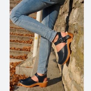 Gorgeous Navy Blue MIA Leather Clogs